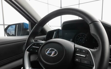 Hyundai Elantra, 2023 год, 2 090 000 рублей, 14 фотография