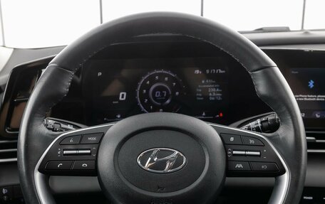 Hyundai Elantra, 2023 год, 2 090 000 рублей, 13 фотография