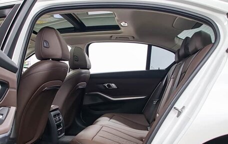 BMW 3 серия, 2023 год, 2 750 000 рублей, 11 фотография