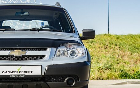 Chevrolet Niva I рестайлинг, 2018 год, 750 000 рублей, 10 фотография