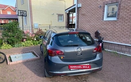 Opel Astra J, 2012 год, 900 000 рублей, 3 фотография