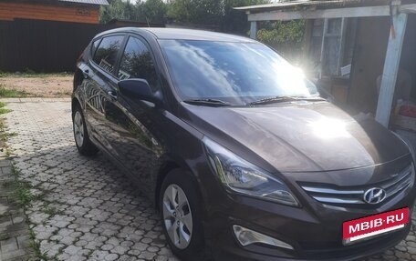 Hyundai Solaris II рестайлинг, 2014 год, 740 000 рублей, 2 фотография