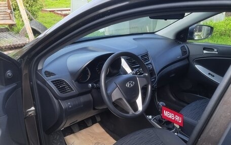 Hyundai Solaris II рестайлинг, 2014 год, 740 000 рублей, 5 фотография