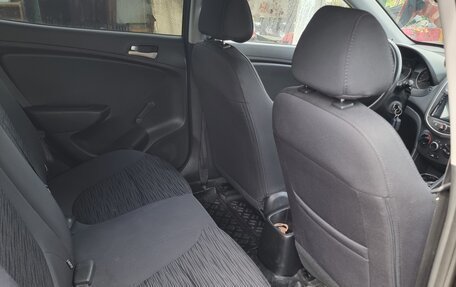 Hyundai Solaris II рестайлинг, 2014 год, 740 000 рублей, 7 фотография