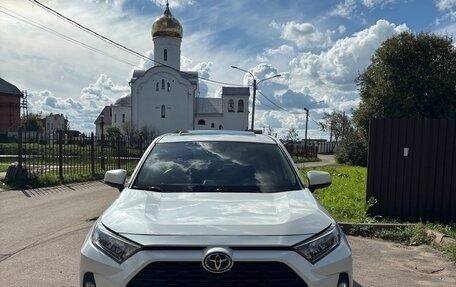 Toyota RAV4, 2020 год, 2 748 000 рублей, 1 фотография