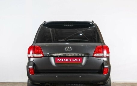 Toyota Land Cruiser 200, 2010 год, 2 999 000 рублей, 6 фотография