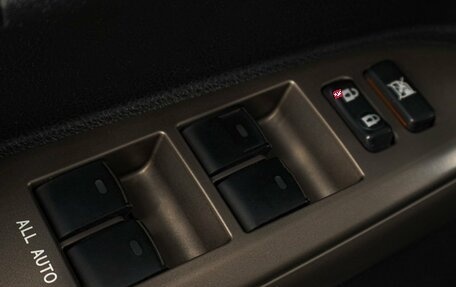 Toyota Land Cruiser 200, 2010 год, 2 999 000 рублей, 22 фотография