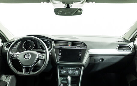 Volkswagen Tiguan II, 2017 год, 2 099 700 рублей, 13 фотография