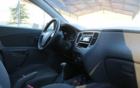 KIA Rio II, 2008 год, 350 000 рублей, 15 фотография