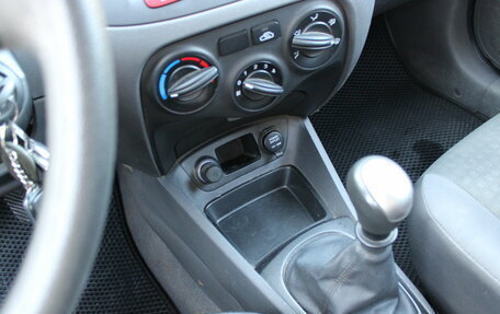 KIA Rio II, 2008 год, 350 000 рублей, 18 фотография