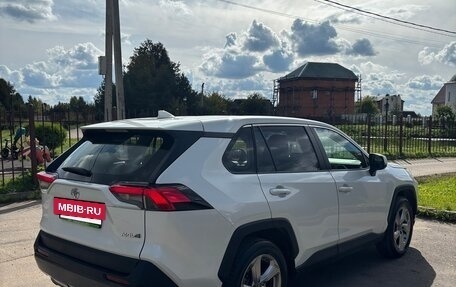 Toyota RAV4, 2020 год, 2 748 000 рублей, 4 фотография