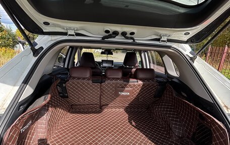 Toyota RAV4, 2020 год, 2 748 000 рублей, 11 фотография