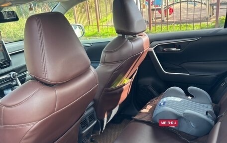 Toyota RAV4, 2020 год, 2 748 000 рублей, 10 фотография