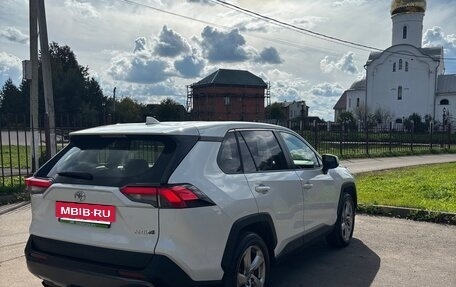 Toyota RAV4, 2020 год, 2 748 000 рублей, 6 фотография