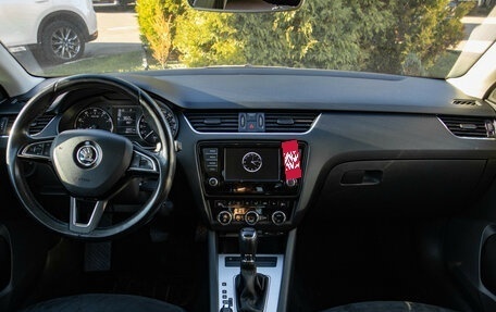 Skoda Octavia, 2017 год, 1 548 000 рублей, 10 фотография