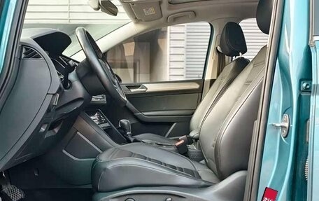 Volkswagen Touran III, 2022 год, 1 430 000 рублей, 8 фотография