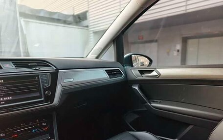 Volkswagen Touran III, 2022 год, 1 430 000 рублей, 14 фотография