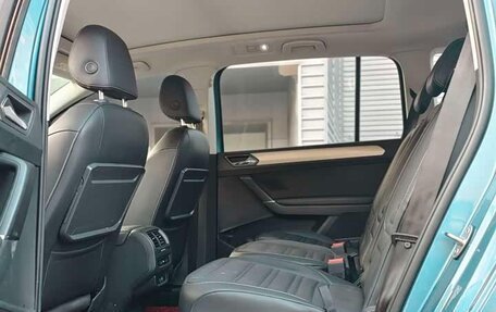 Volkswagen Touran III, 2022 год, 1 430 000 рублей, 17 фотография