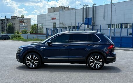 Volkswagen Tiguan II, 2018 год, 2 850 000 рублей, 6 фотография