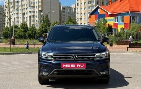 Volkswagen Tiguan II, 2018 год, 2 850 000 рублей, 8 фотография