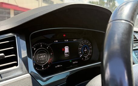 Volkswagen Tiguan II, 2018 год, 2 850 000 рублей, 11 фотография
