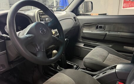 Nissan NP300, 2011 год, 1 490 000 рублей, 4 фотография