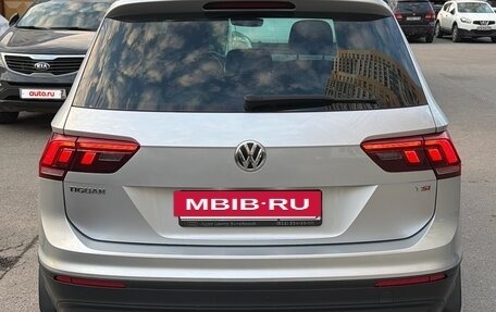 Volkswagen Tiguan II, 2018 год, 1 950 000 рублей, 3 фотография
