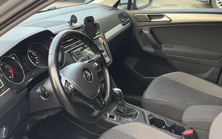Volkswagen Tiguan II, 2018 год, 1 950 000 рублей, 7 фотография