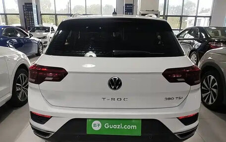Volkswagen T-Roc I, 2022 год, 1 267 000 рублей, 5 фотография
