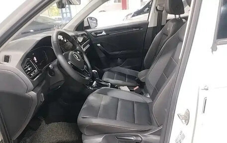 Volkswagen T-Roc I, 2022 год, 1 267 000 рублей, 8 фотография