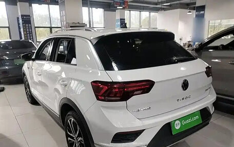 Volkswagen T-Roc I, 2022 год, 1 267 000 рублей, 4 фотография