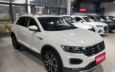 Volkswagen T-Roc I, 2022 год, 1 267 000 рублей, 1 фотография