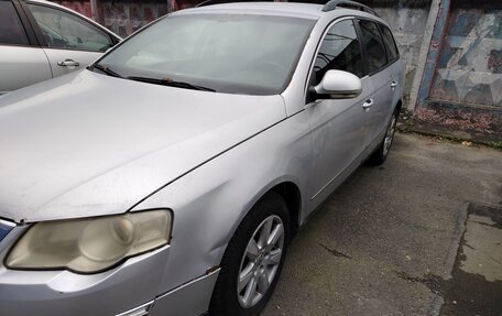 Volkswagen Passat B6, 2006 год, 290 000 рублей, 2 фотография