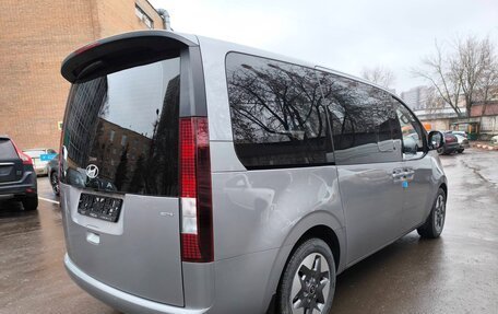 Hyundai Staria, 2024 год, 5 650 000 рублей, 29 фотография