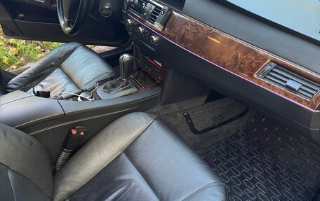 BMW 5 серия, 2007 год, 1 400 000 рублей, 13 фотография