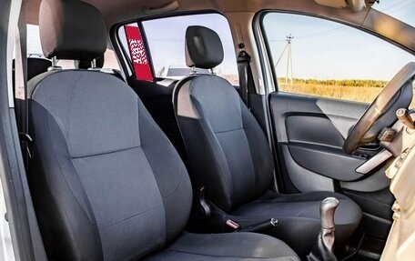 Renault Sandero II рестайлинг, 2015 год, 650 000 рублей, 11 фотография