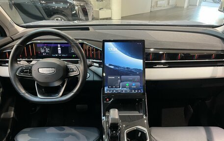 Geely Atlas, 2024 год, 2 650 000 рублей, 13 фотография