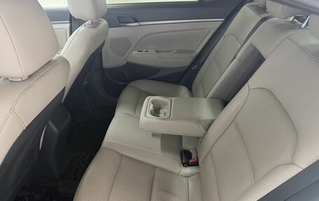 Hyundai Elantra VI рестайлинг, 2016 год, 1 050 000 рублей, 13 фотография