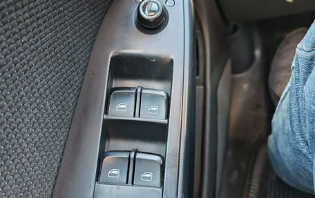 Audi A4, 2011 год, 1 320 000 рублей, 17 фотография