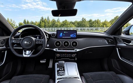 KIA Stinger I, 2021 год, 3 520 000 рублей, 15 фотография
