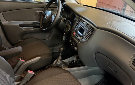 KIA Rio II, 2009 год, 600 000 рублей, 12 фотография