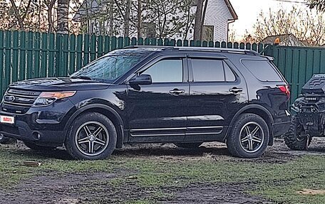 Ford Explorer VI, 2015 год, 2 450 000 рублей, 2 фотография