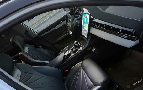 Geely Atlas, 2023 год, 2 850 000 рублей, 12 фотография