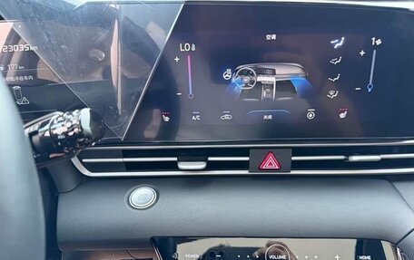 Hyundai Elantra, 2023 год, 1 210 000 рублей, 13 фотография
