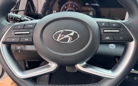 Hyundai Elantra, 2023 год, 1 210 000 рублей, 11 фотография