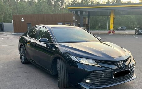 Toyota Camry, 2019 год, 2 500 000 рублей, 3 фотография