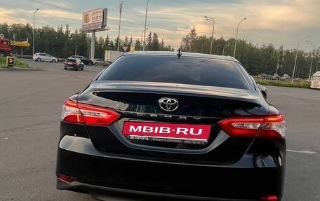 Toyota Camry, 2019 год, 2 500 000 рублей, 4 фотография