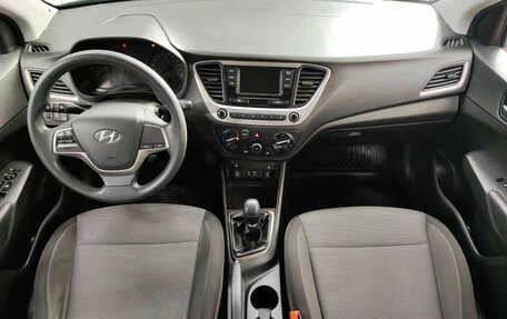 Hyundai Solaris II рестайлинг, 2018 год, 1 310 750 рублей, 15 фотография