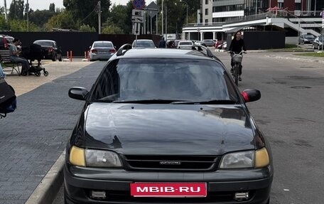 Toyota Caldina, 1993 год, 300 000 рублей, 1 фотография