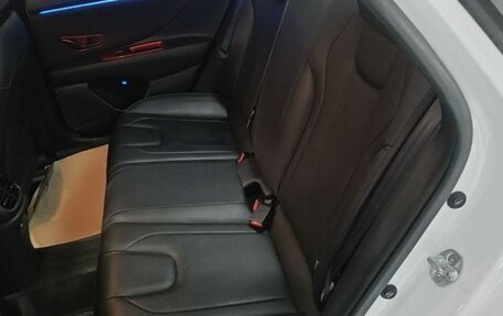 Hyundai Elantra, 2022 год, 1 860 000 рублей, 11 фотография